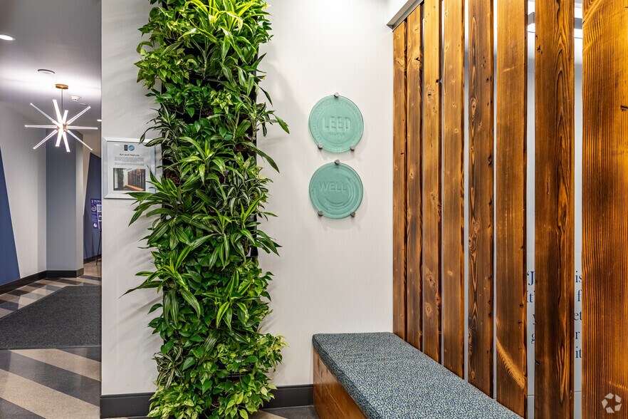 More Photos Of 428 Minnesota St, Saint Paul Office For Lease