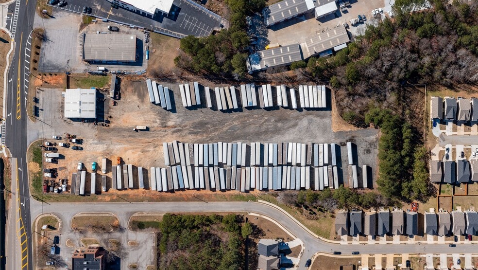 More Photos Of 100 Industrial Blvd, McDonough Service For Lease