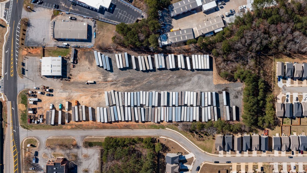 More Photos Of 100 Industrial Blvd, McDonough Service For Lease