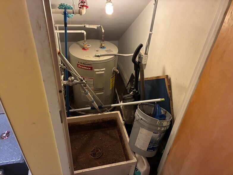 More Photos Of 210 N 9th St, Saint Louis Flex For Lease