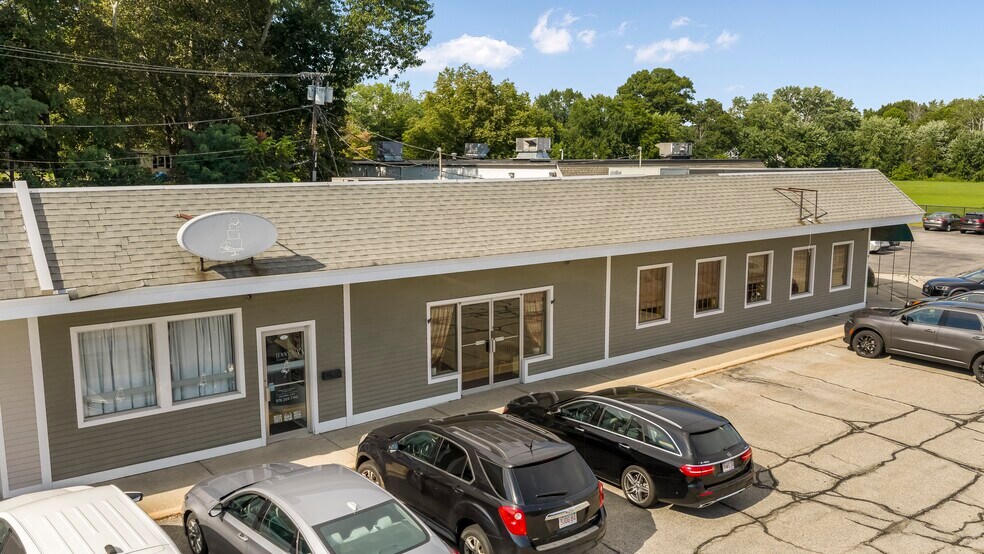 More Photos Of 194 Main St, Amesbury Restaurant For Sale