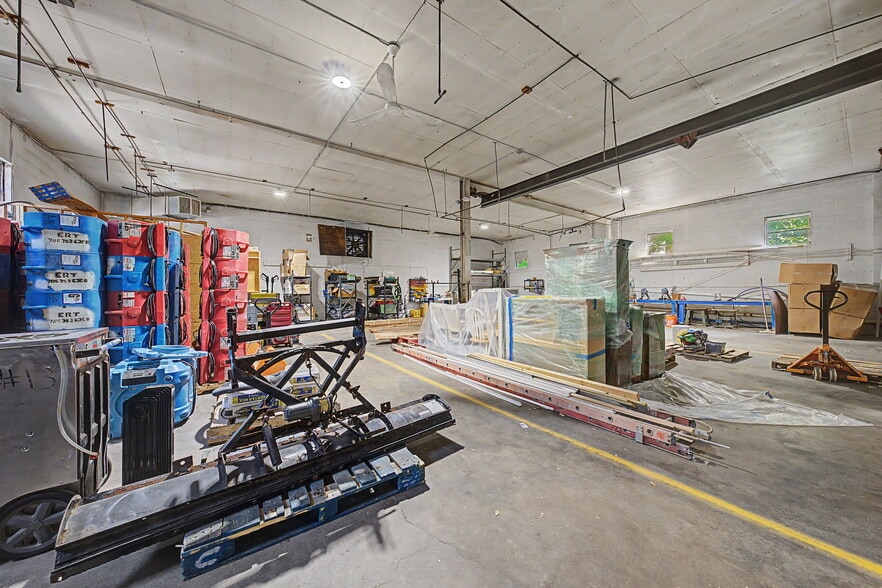 More Photos Of 23 Malcolm St, Morristown Industrial For Sale