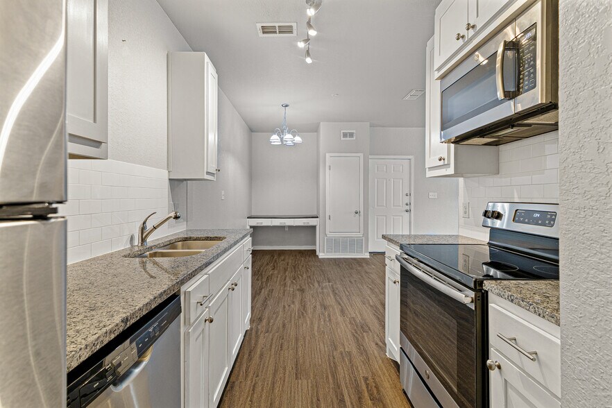 More Photos Of 1407 Sidney Baker St, Kerrville Apartments For Sale