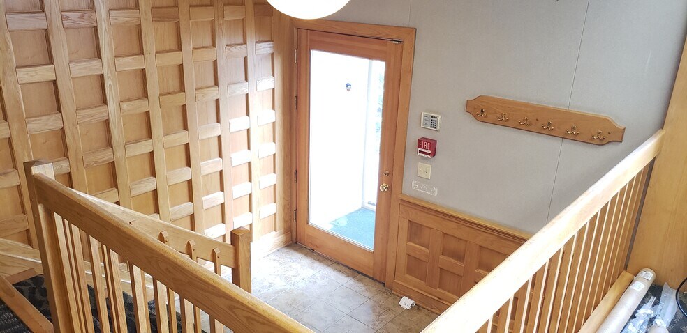 More Photos Of 123 Larned St, Syracuse Manufacturing For Lease