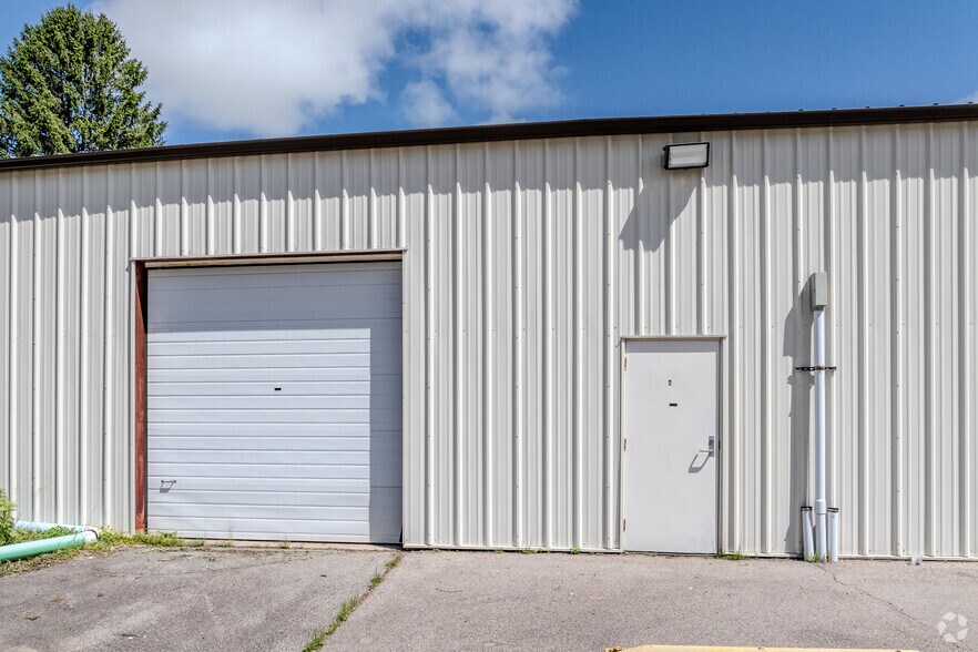 More Photos Of 841 Route 32, North Franklin Light Distribution For Lease