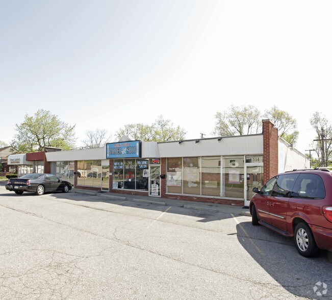 More Photos Of 4314-4320 Rochester Rd, Royal Oak Unknown For Lease
