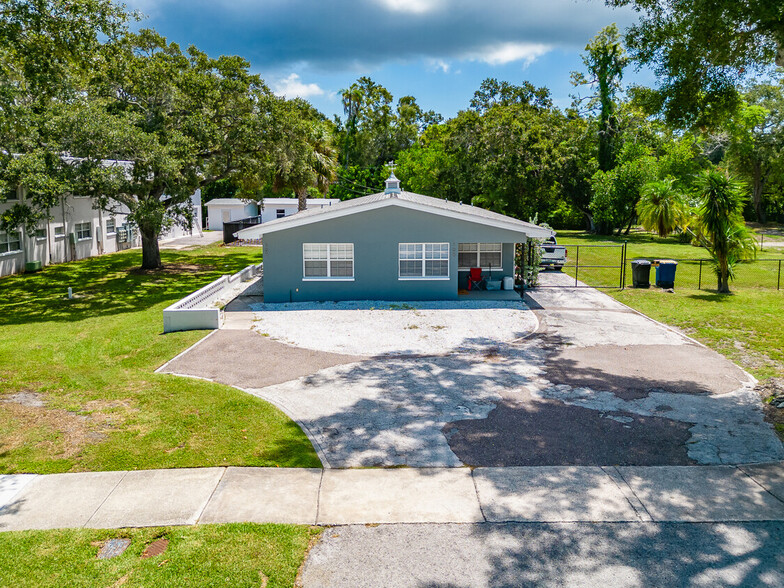 Primary Photo Of 105 N Lady Mary Dr, Clearwater Apartments For Sale