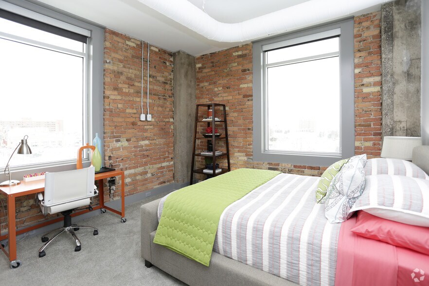 More Photos Of 285 Western Ave, Muskegon Apartments For Lease