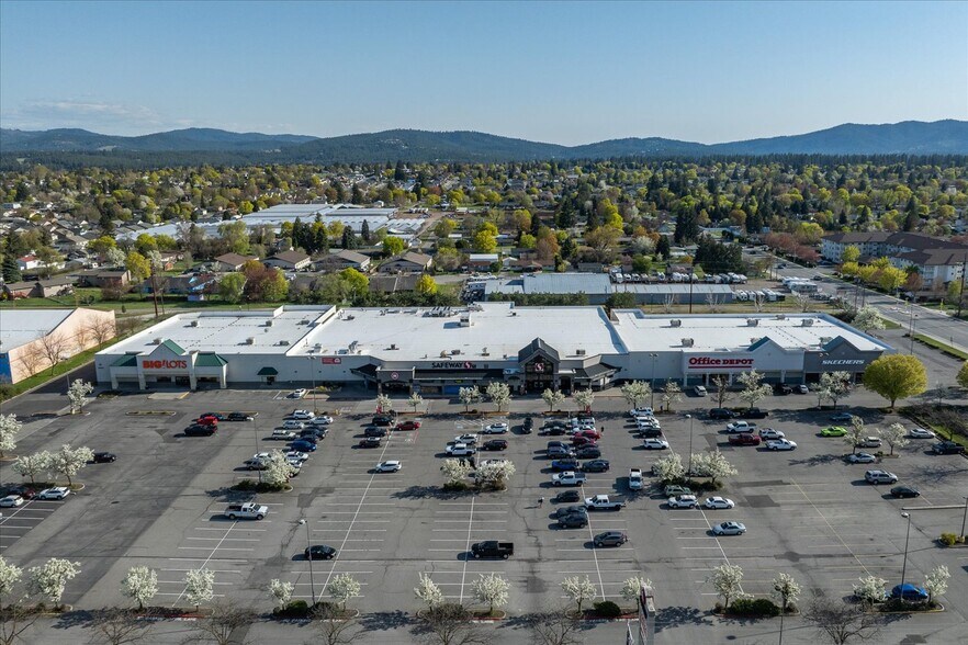 More Photos Of 14008-14024 E Sprague Ave, Spokane Vly, Spokane Valley Freestanding For Sale