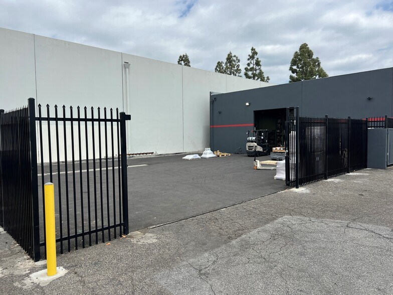 More Photos Of 10747 Springdale Ave, Santa Fe Springs Manufacturing For Lease