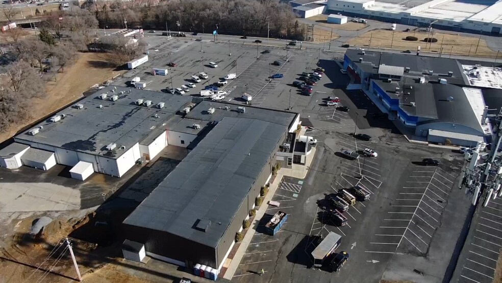 More Photos Of 172 Shillington Rd, Sinking Spring General Retail For Lease