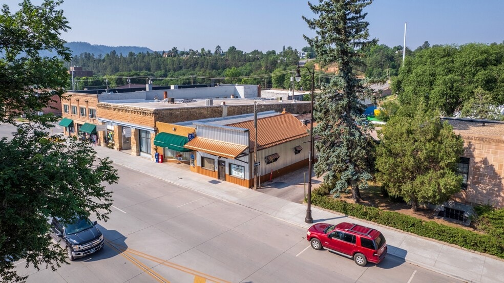 More Photos Of 112 N Chicago St, Hot Springs Light Distribution For Sale