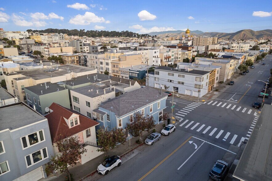 More Photos Of 3405 Anza St, San Francisco Multifamily For Sale