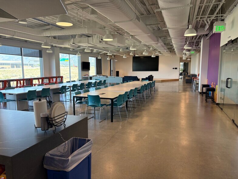 More Photos Of 13693 S 200 W, Draper Office For Lease