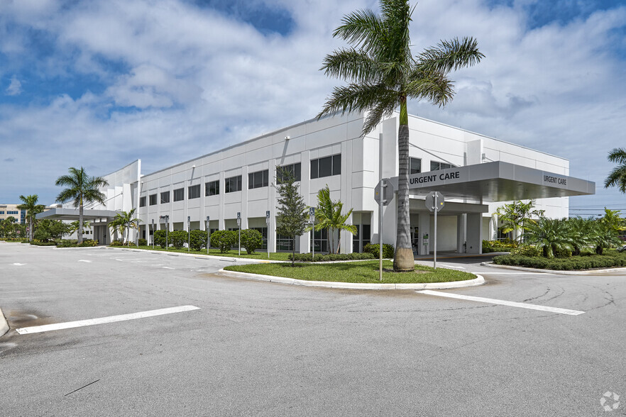 Primary Photo Of 2122 W Cypress Creek Rd, Fort Lauderdale Medical For Lease