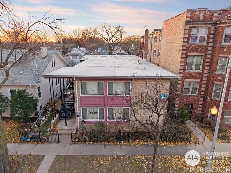 Primary Photo Of 1010 S Austin Blvd, Oak Park Apartments For Sale