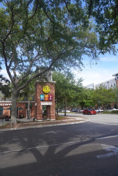 More Photos Of 730-760 Coleman Blvd, Mount Pleasant General Retail For Lease