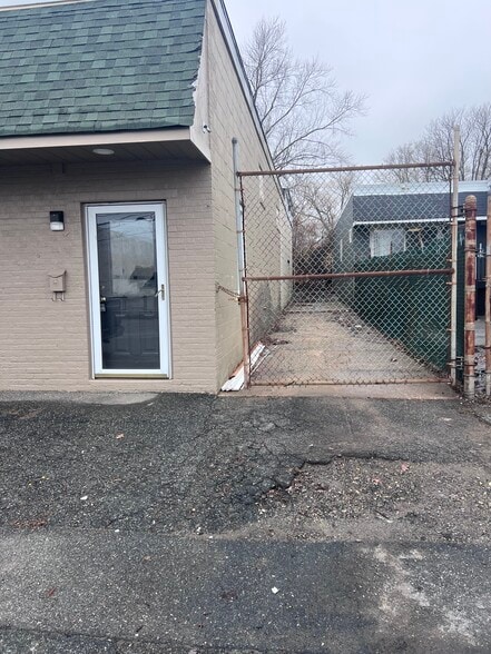 More Photos Of 301 E Ayre St, Wilmington Warehouse For Lease