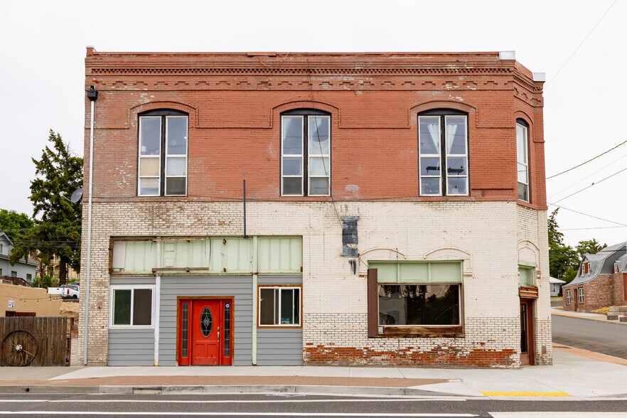 More Photos Of 100 Main St, Moro Specialty For Sale
