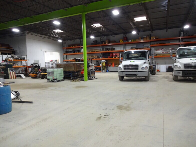 More Photos Of 1220 Bonham St, Columbus Industrial For Lease