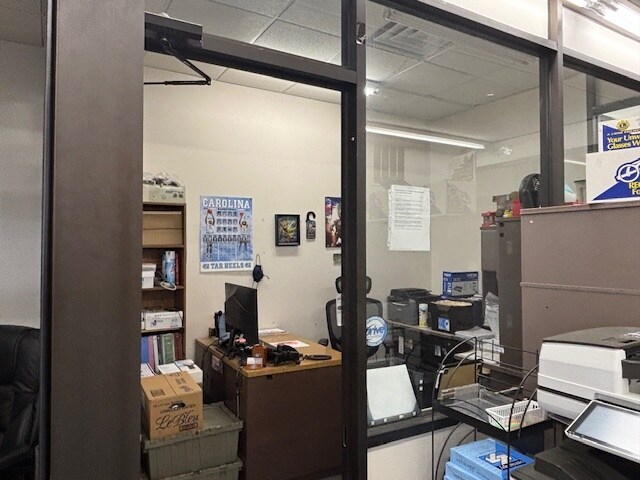 More Photos Of 714 New Bridge St, Jacksonville Storefront For Lease