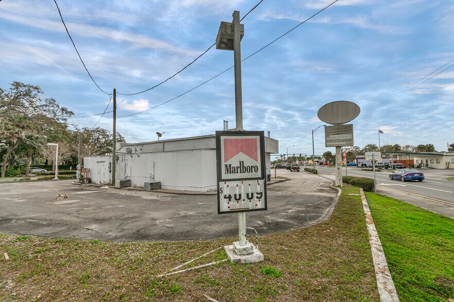 More Photos Of 1220 S Washington Ave, Titusville Convenience Store For Sale