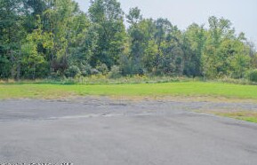 More Photos Of 2530-2534 US Route 9W, Ravena Showroom For Sale