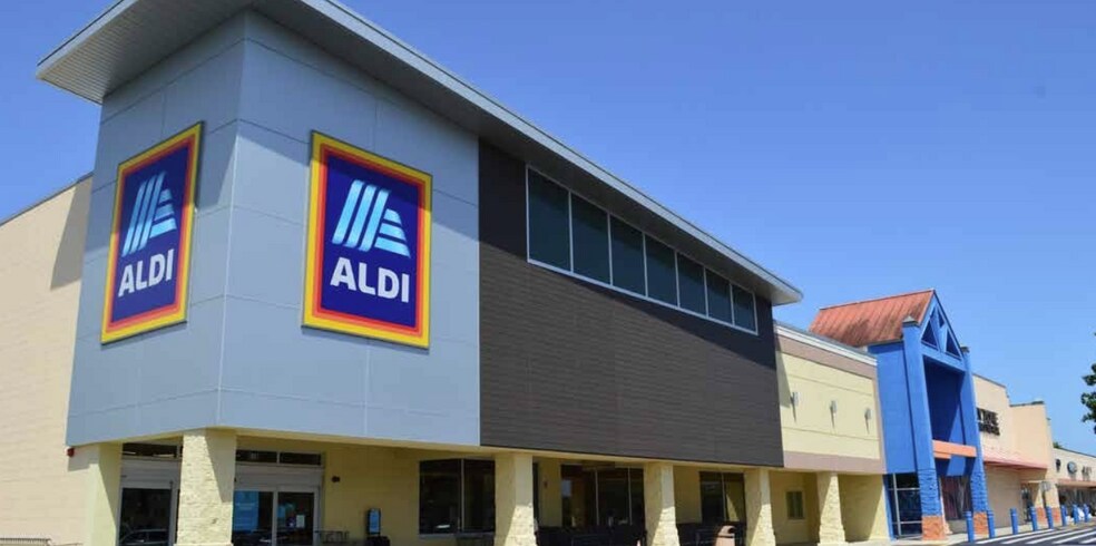 More Photos Of 602-624 Barnes Blvd, Rockledge Unknown For Lease