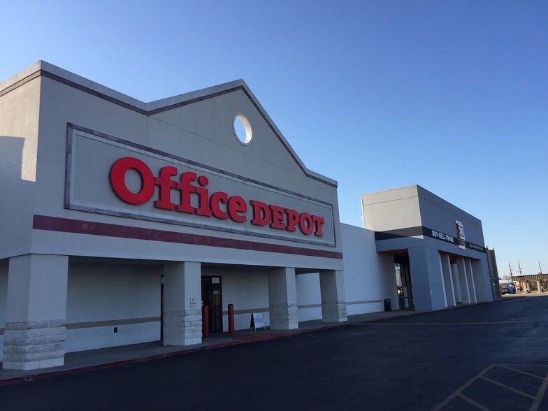 More Photos Of 2001 Airline Dr, Bossier City Unknown For Lease