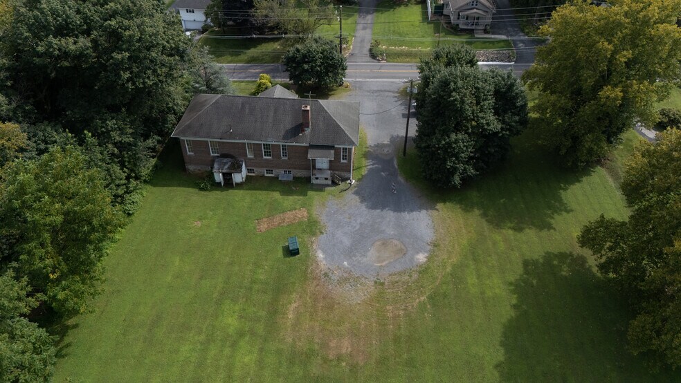 More Photos Of 2333 Northwood Ave, Easton Light Manufacturing For Sale