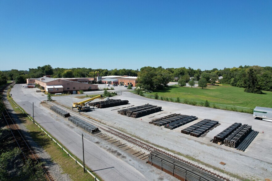 More Photos Of 351 Station Rd, Berryville Manufacturing For Sale