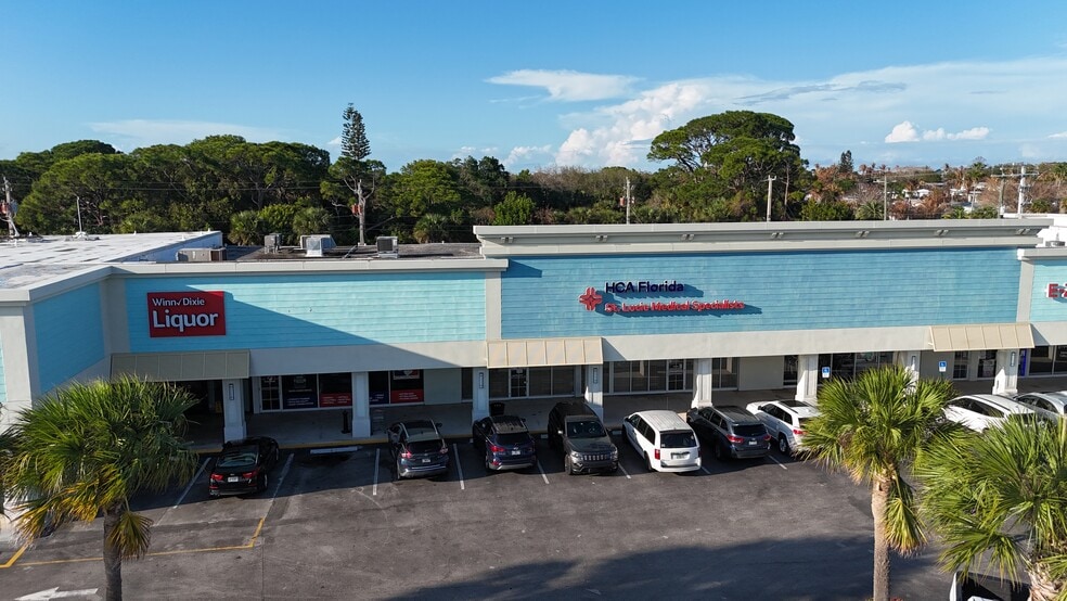 More Photos Of 1119 NE Jensen Beach Blvd, Jensen Beach Unknown For Lease