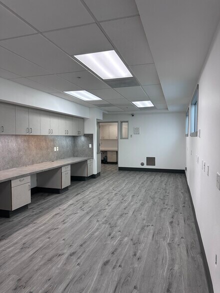 More Photos Of 8158 Beverly Blvd, Los Angeles Medical For Sale