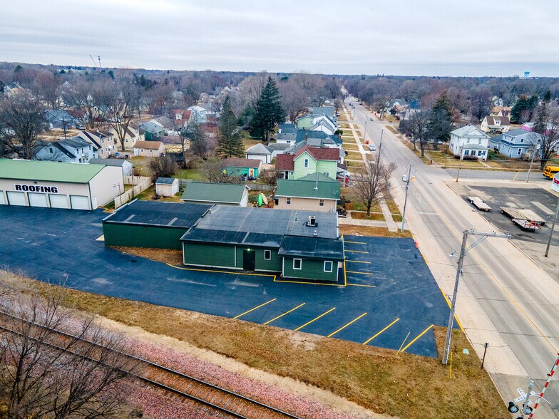 More Photos Of 1006 8th Ave SW, Austin Flex For Lease