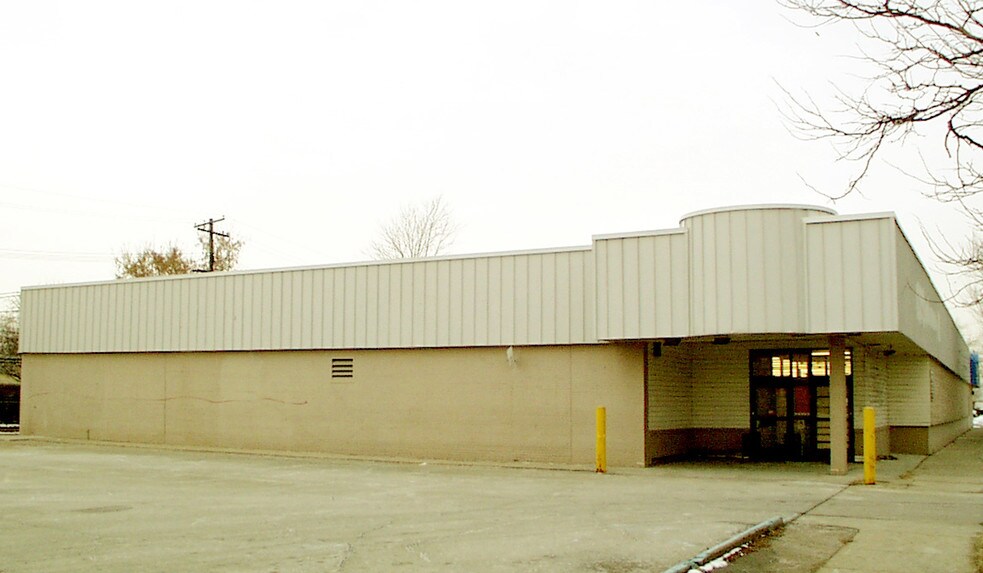 Primary Photo Of 27117-27137 John R Rd, Madison Heights Freestanding For Lease