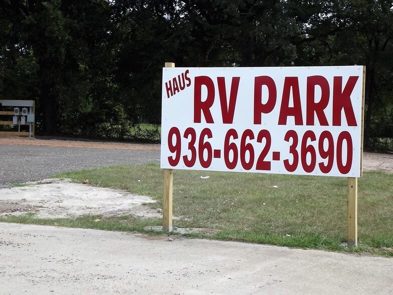 More Photos Of 3685 Highway 19, Huntsville Storefront Retail Residential For Sale