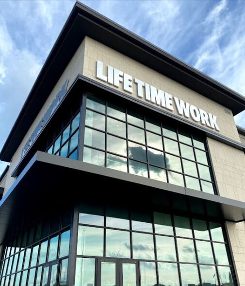 200 Southdale Ctr  
