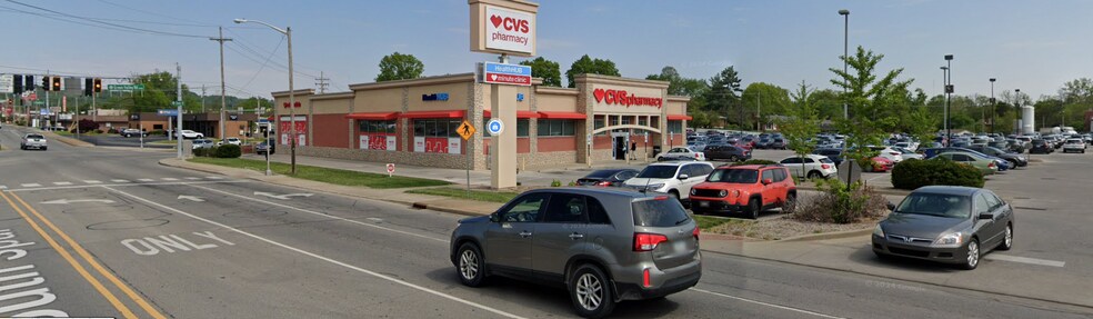 More Photos Of 1950 State St, New Albany Drugstore For Sale