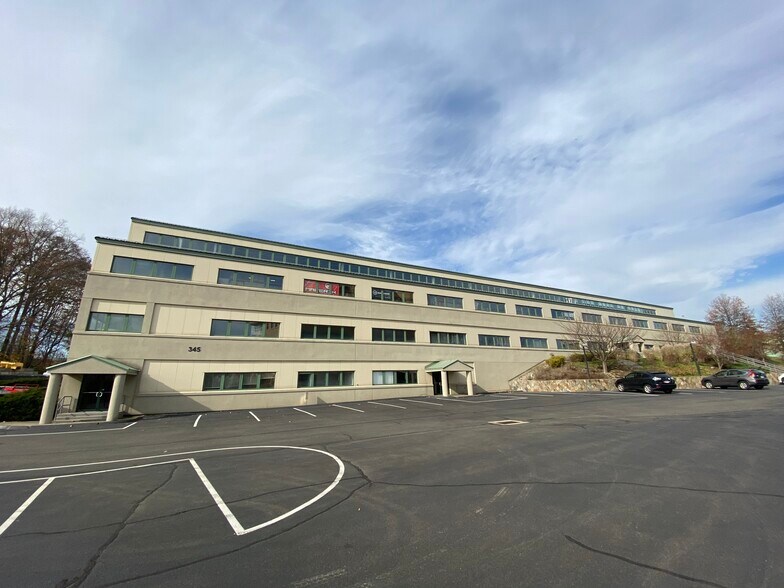 More Photos Of 345 Wilson Ave, Norwalk Warehouse For Lease