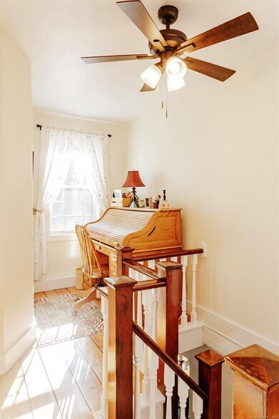 More Photos Of 42 Hyde Rd, Brooklyn Hospitality For Sale