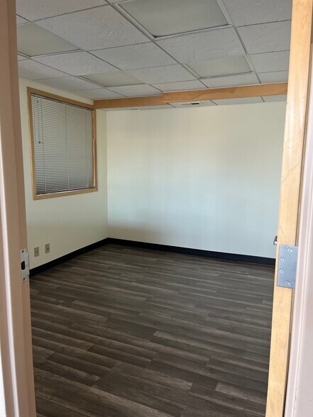 More Photos Of 6613-6621 Ogden Ave, Berwyn Storefront Retail Office For Sale