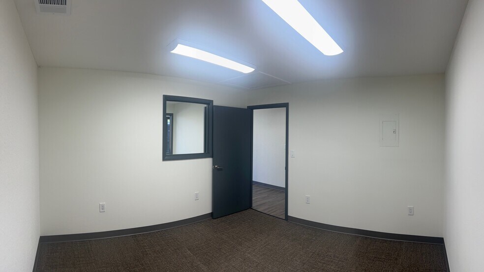 More Photos Of 3132 Fortune Way, Wellington Warehouse For Lease