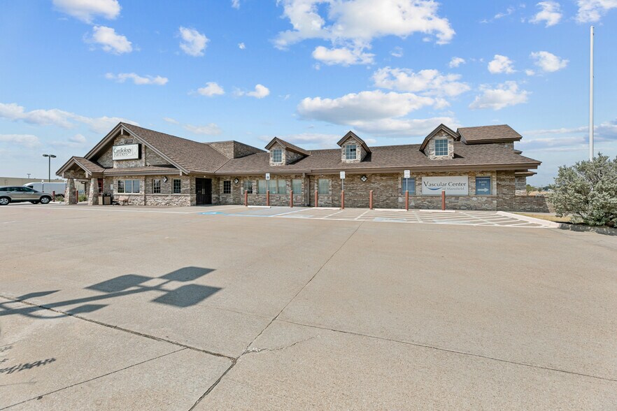 More Photos Of 851 N Highway 287, Mansfield Medical For Sale