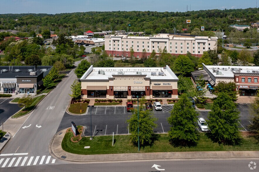 More Photos Of 11651-11657 Parkside Dr, Knoxville Freestanding For Lease