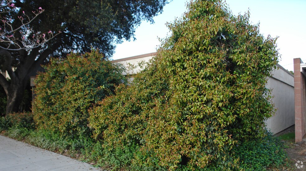 More Photos Of 231 N Indian Hill Blvd, Claremont Medical For Lease