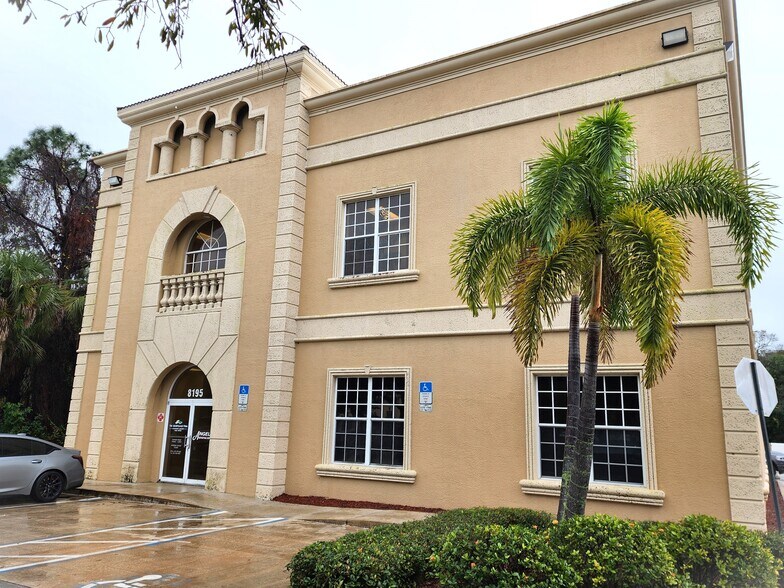 Primary Photo Of 8195 N Wickham Rd, Melbourne Office For Lease