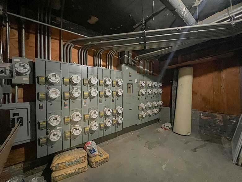 More Photos Of 6126 S Woodlawn Ave, Chicago Apartments For Sale