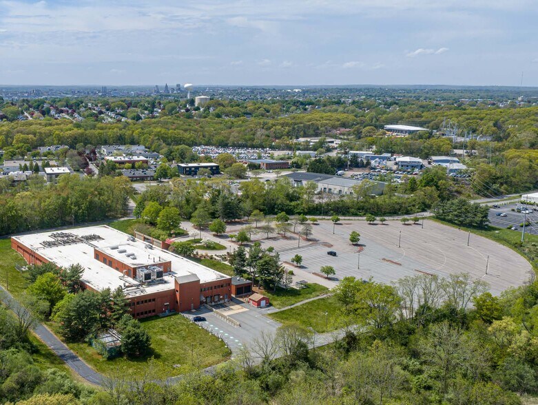 More Photos Of 95 Amaral St, Riverside Office For Sale