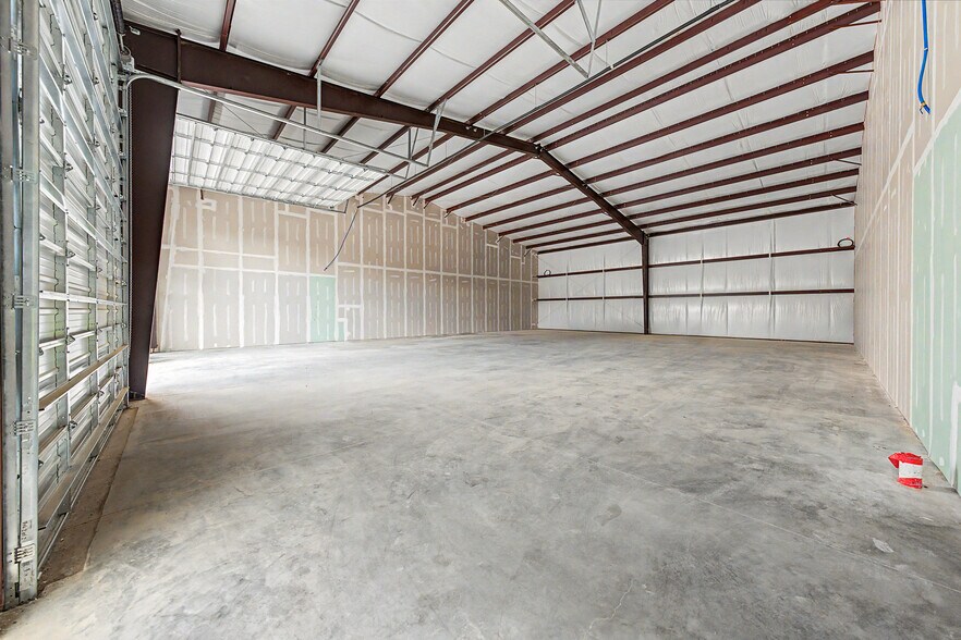 More Photos Of 12338 Spring Cypress Rd, Tomball Unknown For Lease