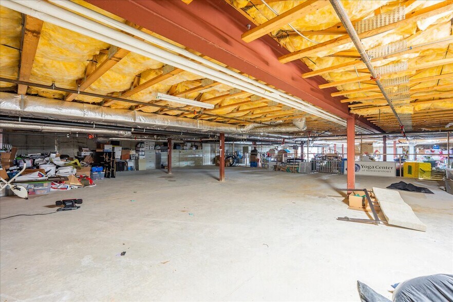 More Photos Of 443 W Lowell Ave, Haverhill Office For Sale